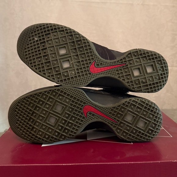 ⚡️LeBron Soldier 10 SFG - Size 10.5 - Picture 7 of 8